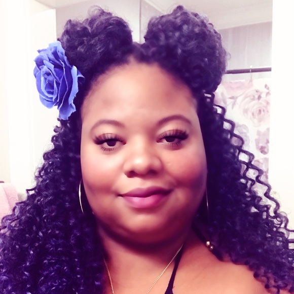 Meet your Posher, Kim - Picture 1 of 1